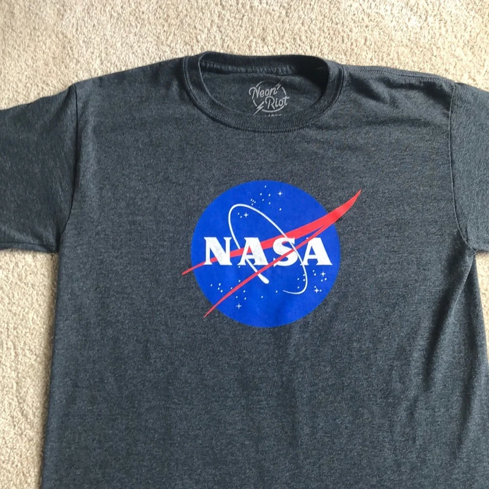 NASA Space T-shirt from Tilly’s, boys Large - Picture 7 of 8